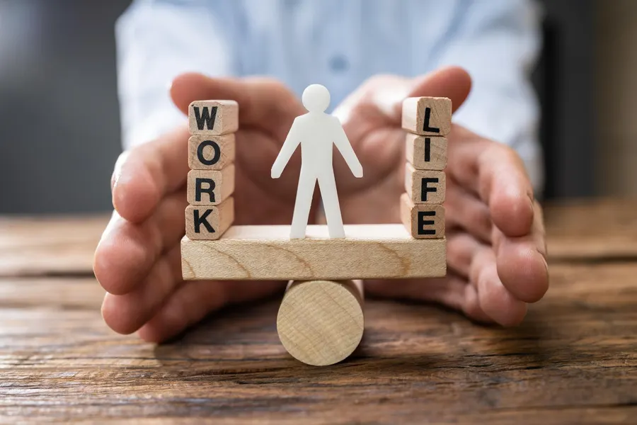 Work Life Balance Tips: How to Thrive at Work and in Life